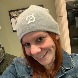 Meet your Posher, Dina